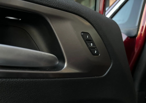 Chrysler Pacifica cena 114999 przebieg: 236900, rok produkcji 2017 z Warszawa małe 704
